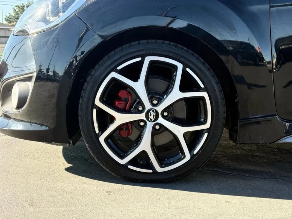 2017 Hyundai Veloster - Image 7 of 20