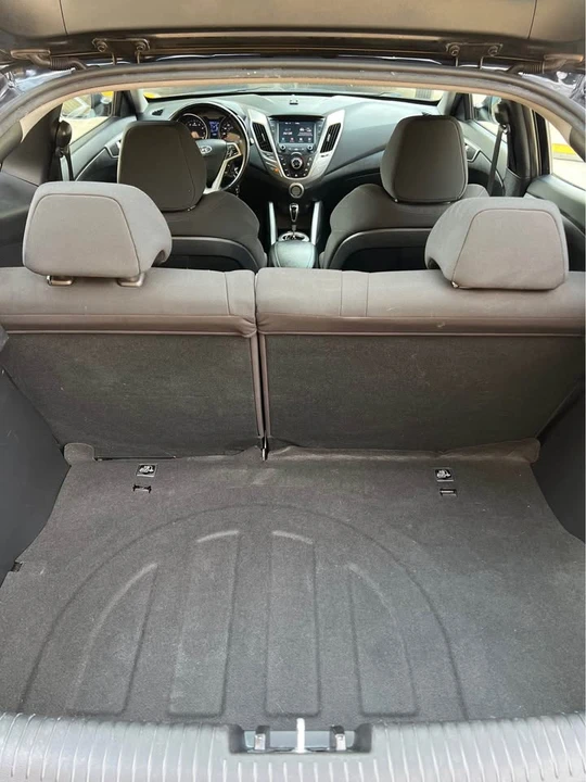 2017 Hyundai Veloster - Image 7 of 15