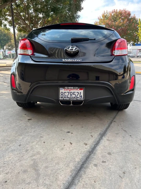 2017 Hyundai Veloster - Image 4 of 15