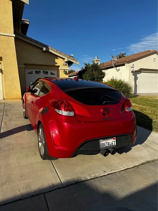 2017 Hyundai Veloster - Image 4 of 4