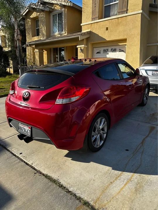 2017 Hyundai Veloster - Image 3 of 4