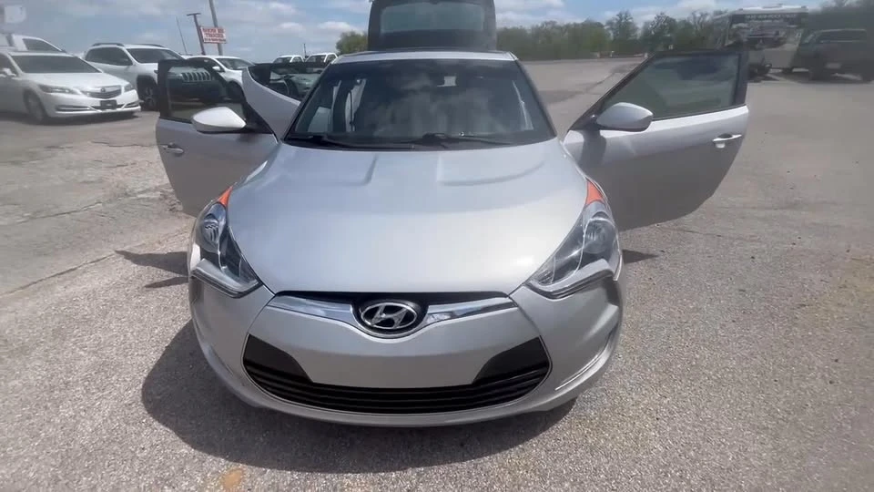 2017 Hyundai Veloster - Image 19 of 19
