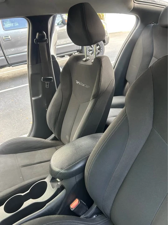 2017 Hyundai Veloster - Image 11 of 14