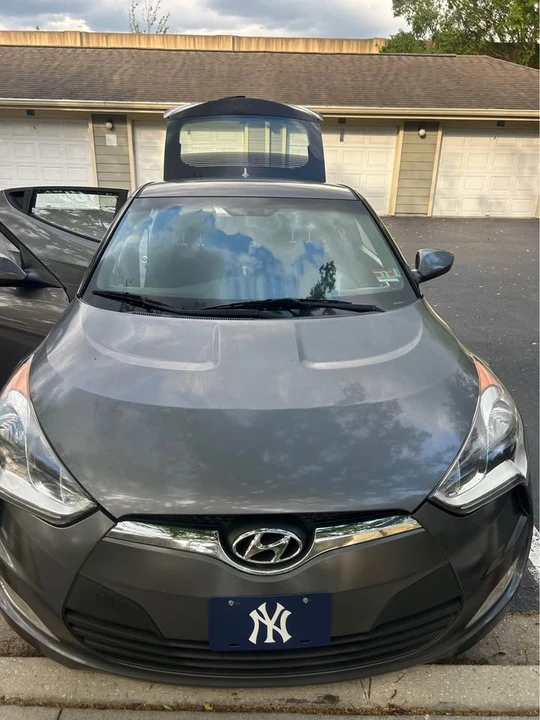 2017 Hyundai Veloster - Image 10 of 14