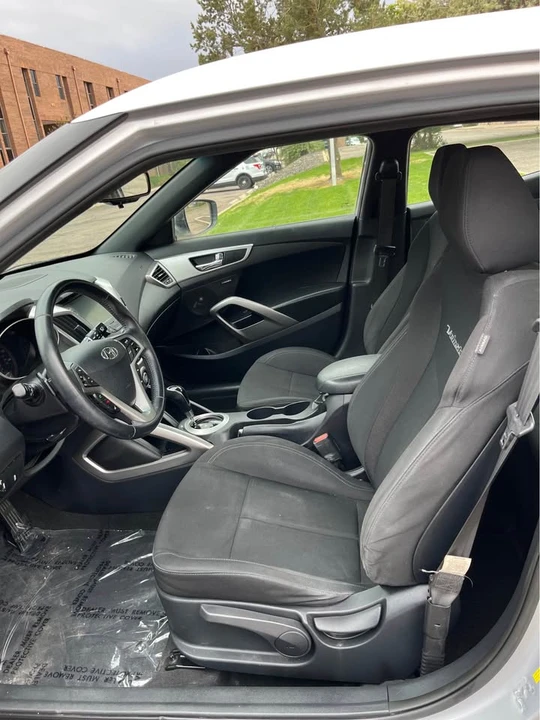 2017 Hyundai Veloster - Image 9 of 20