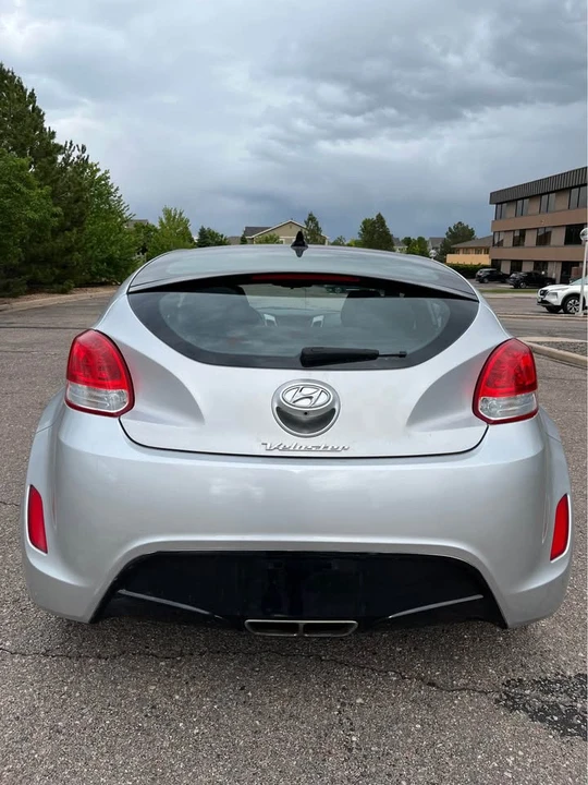 2017 Hyundai Veloster - Image 4 of 20