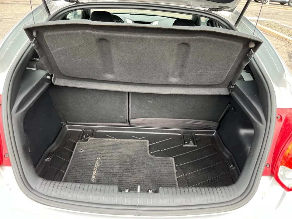 2017 Hyundai Veloster - Image 13 of 20