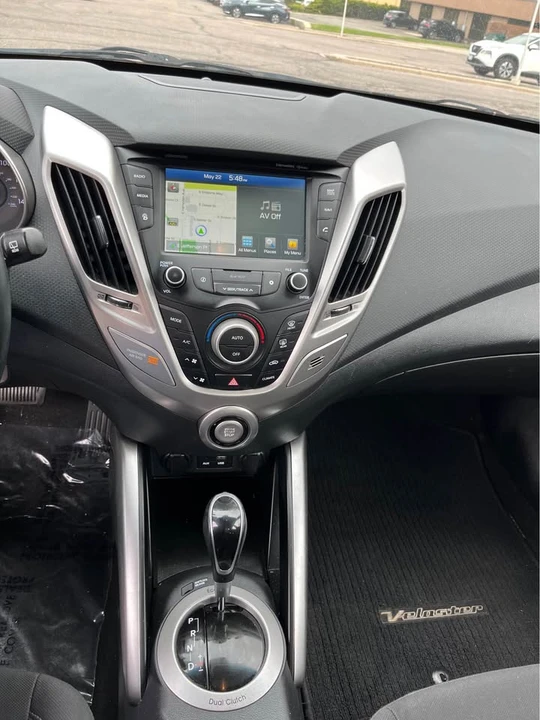 2017 Hyundai Veloster - Image 15 of 20