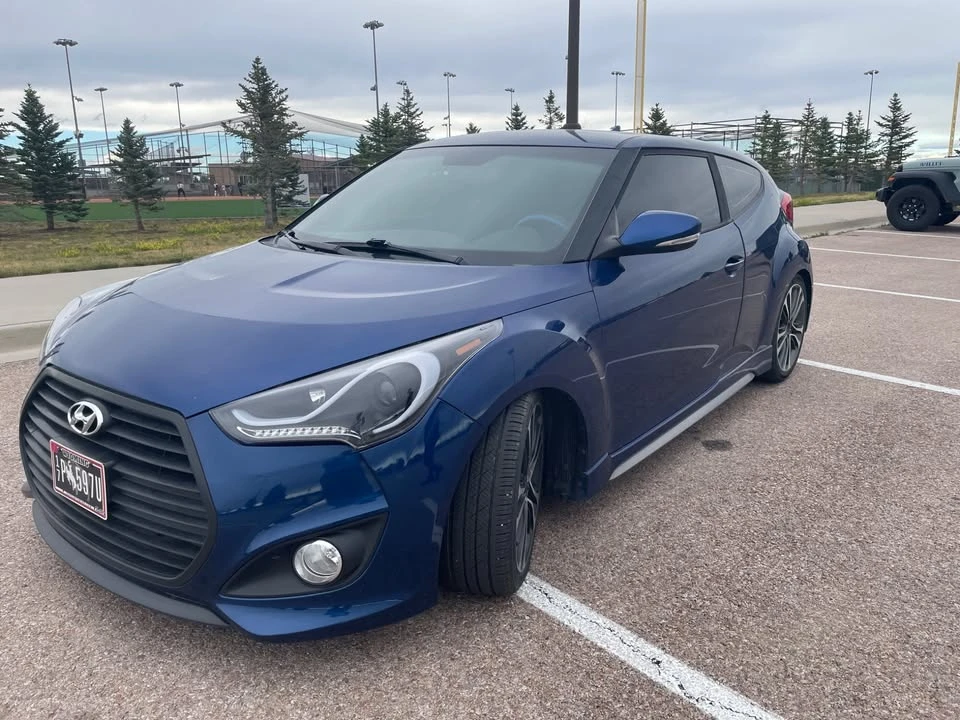 2017 Hyundai Veloster - Image 2 of 13
