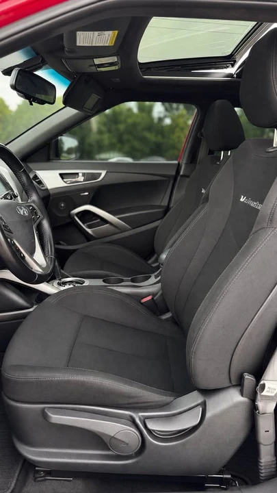 2017 Hyundai Veloster - Image 4 of 20