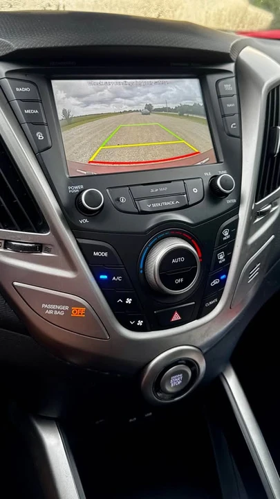 2017 Hyundai Veloster - Image 8 of 20