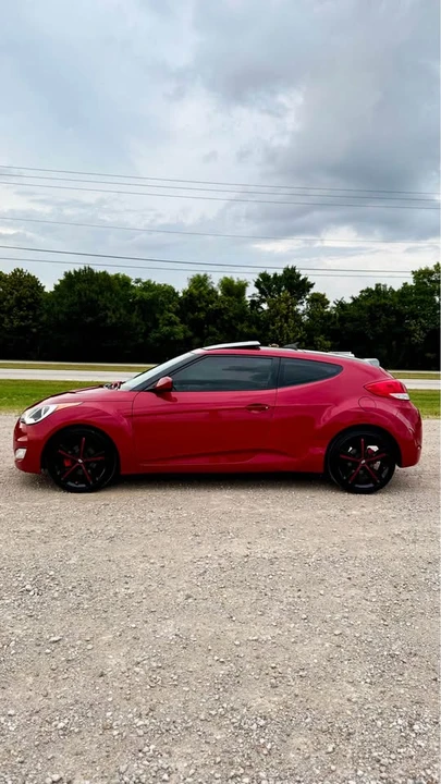 2017 Hyundai Veloster - Image 3 of 20