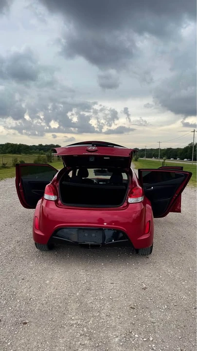 2017 Hyundai Veloster - Image 17 of 20