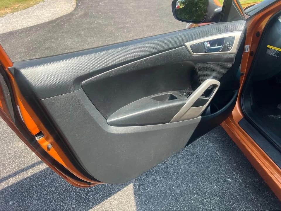 2017 Hyundai Veloster - Image 5 of 13