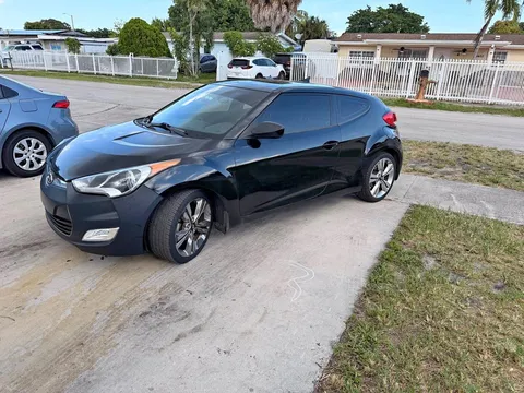 2017 Hyundai Veloster Veloster