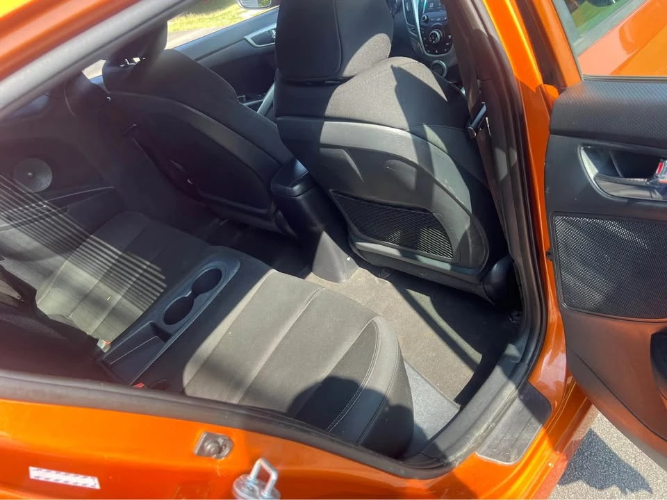 2017 Hyundai Veloster - Image 7 of 13