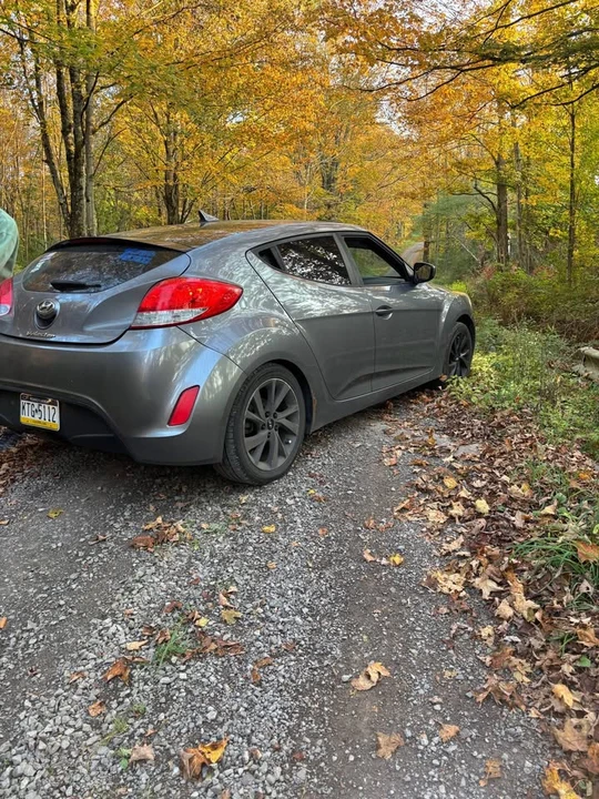 2017 Hyundai Veloster - Image 9 of 13