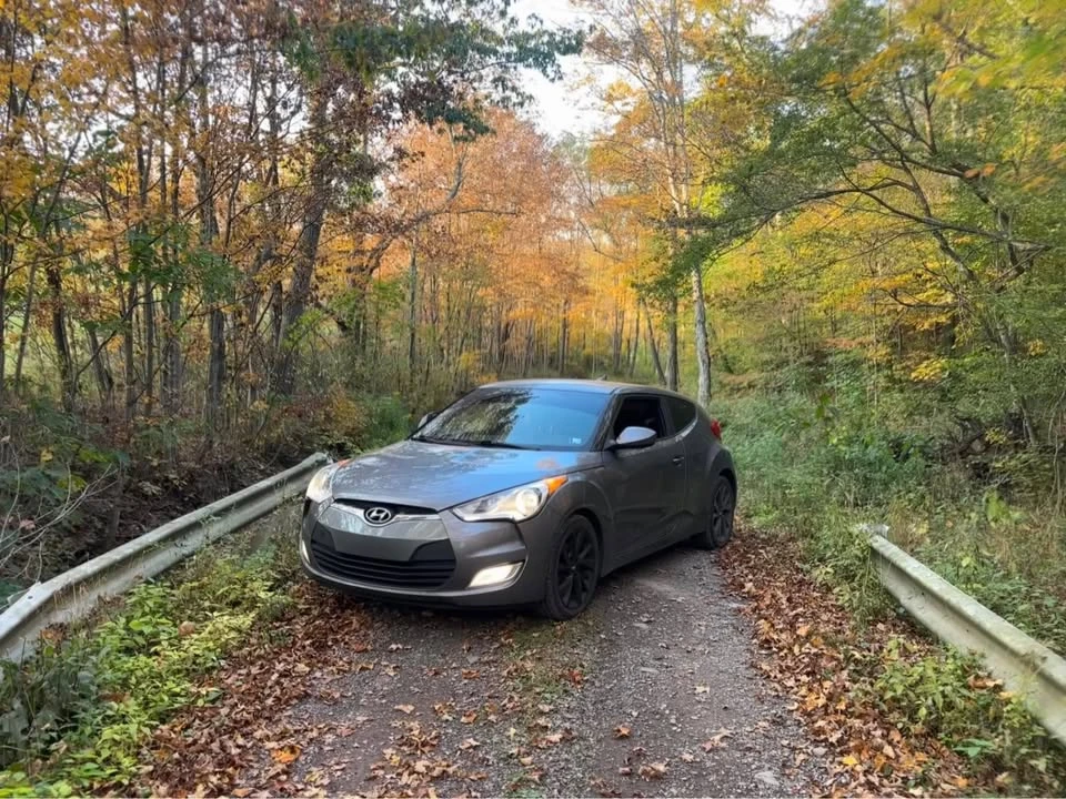 2017 Hyundai Veloster - Image 7 of 13
