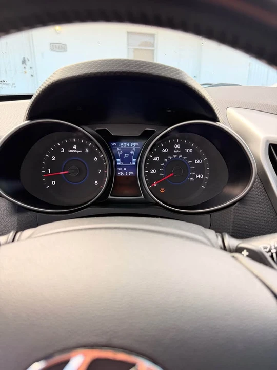 2017 Hyundai Veloster - Image 7 of 15