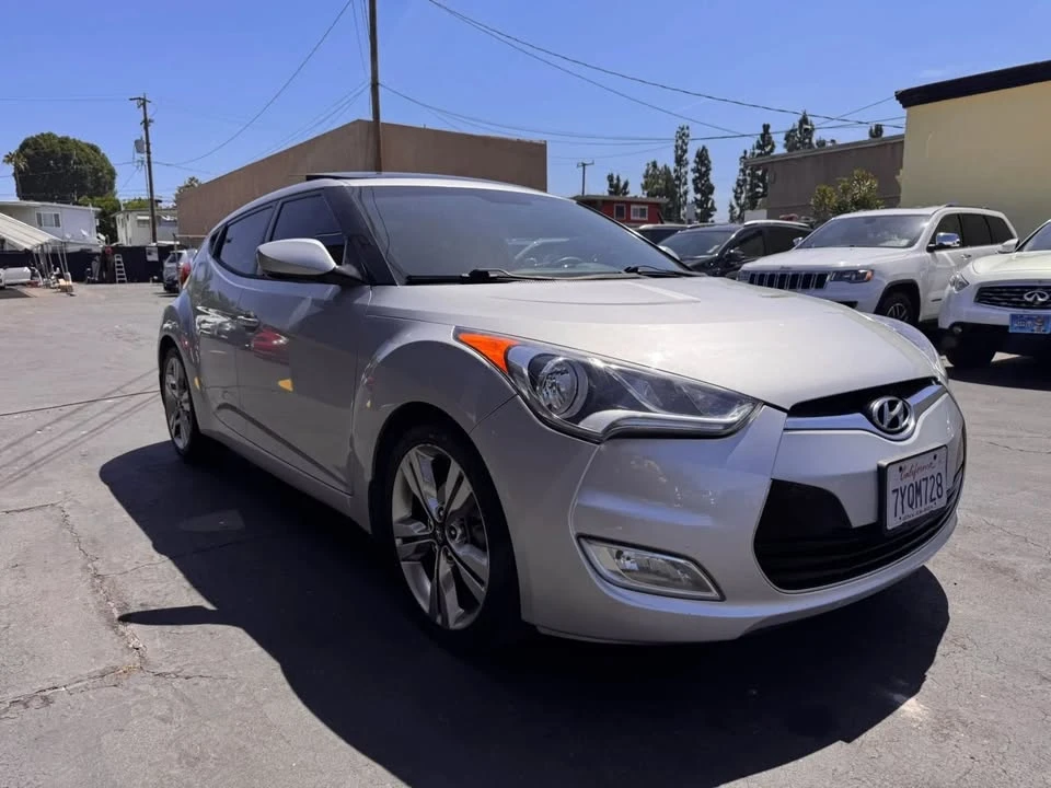 2017 Hyundai Veloster - Image 3 of 19