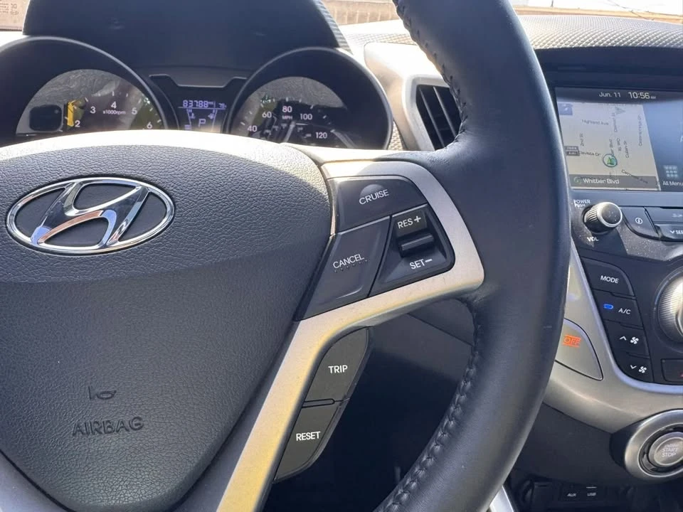 2017 Hyundai Veloster - Image 18 of 19