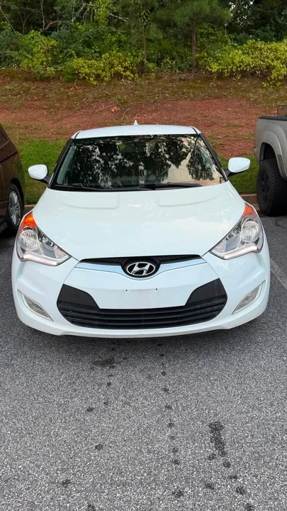 2017 Hyundai Veloster - Image 4 of 10