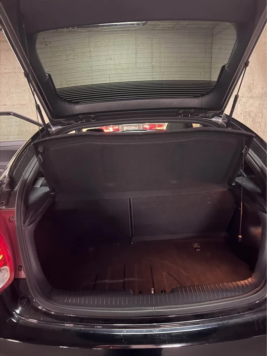 2017 Hyundai Veloster - Image 16 of 18