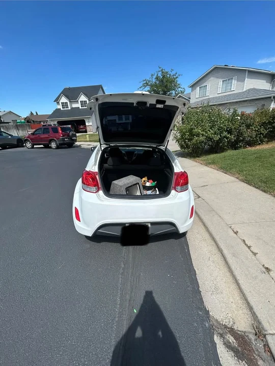 2017 Hyundai Veloster - Image 3 of 12