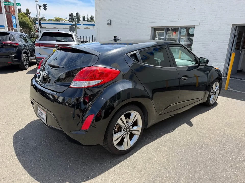 2017 Hyundai Veloster - Image 5 of 18