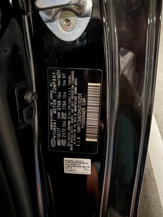 2017 Hyundai Veloster - Image 15 of 18