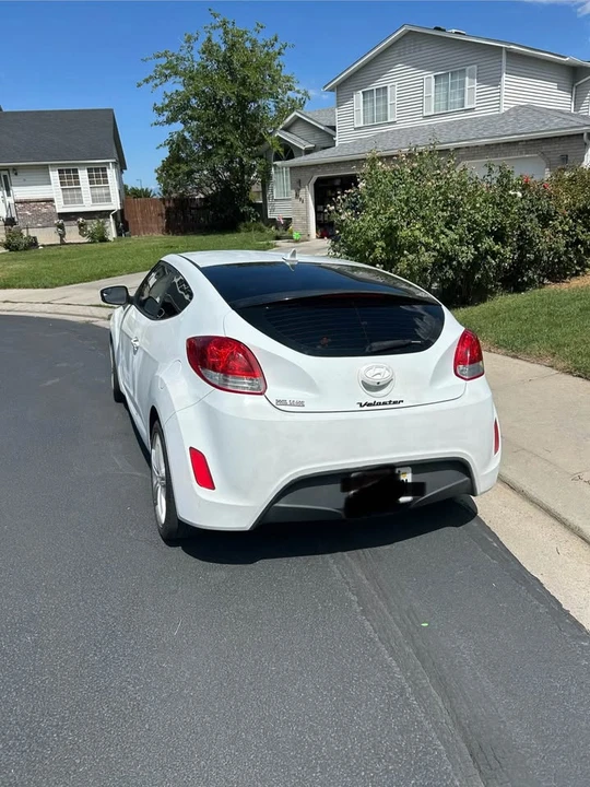 2017 Hyundai Veloster - Image 12 of 12