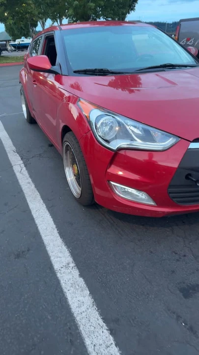 2017 Hyundai Veloster - Image 5 of 11