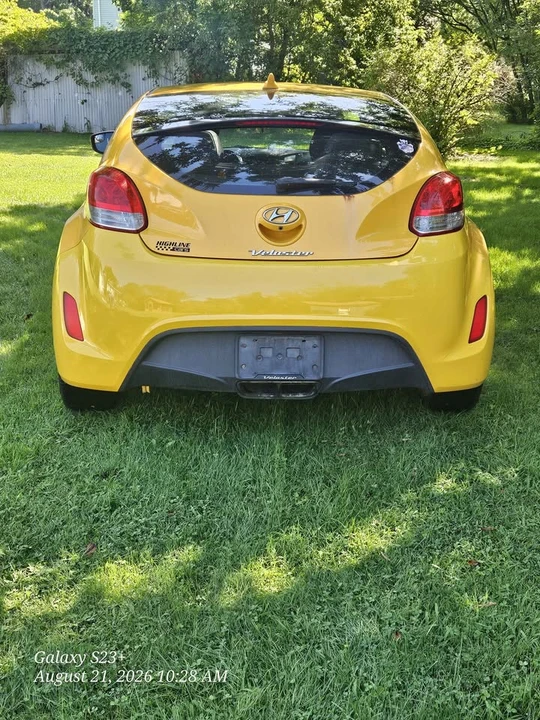 2017 Hyundai Veloster - Image 4 of 10