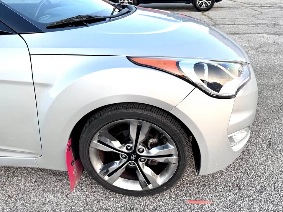2017 Hyundai Veloster - Image 4 of 15