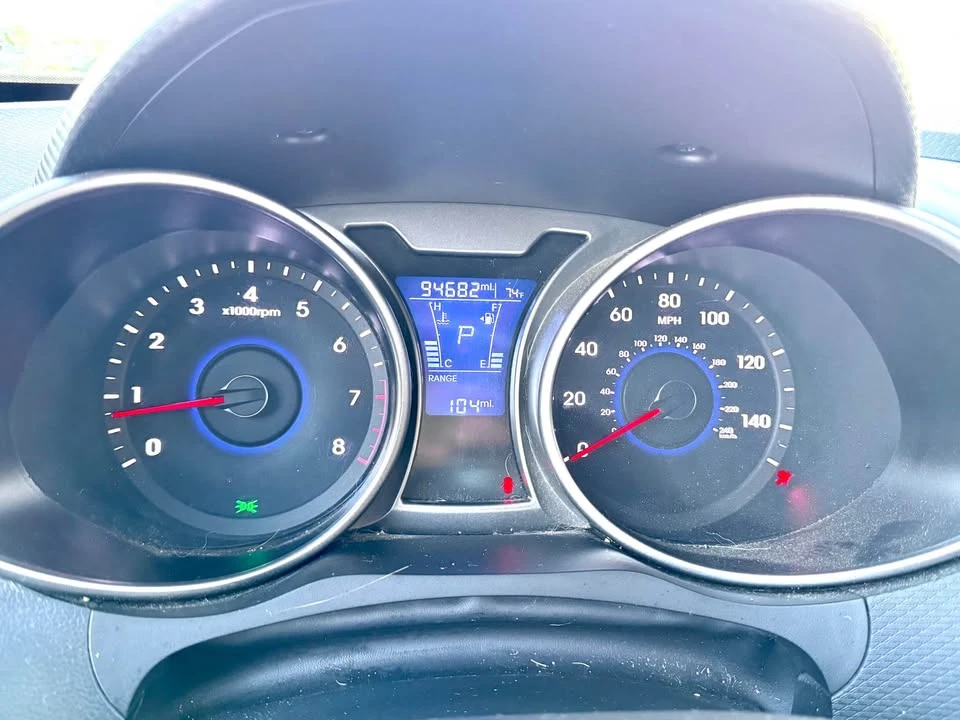 2017 Hyundai Veloster - Image 9 of 15