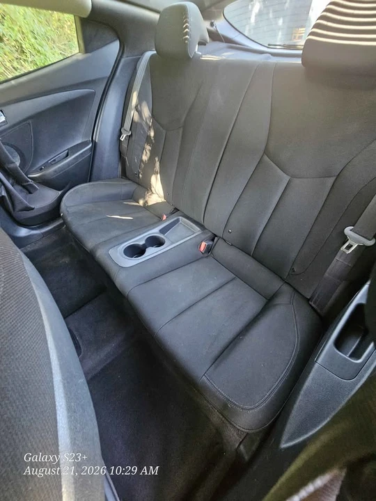 2017 Hyundai Veloster - Image 9 of 10
