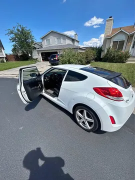 2017 Hyundai Veloster Veloster