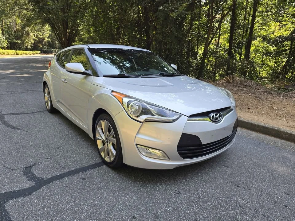 2017 Hyundai Veloster - Image 4 of 18