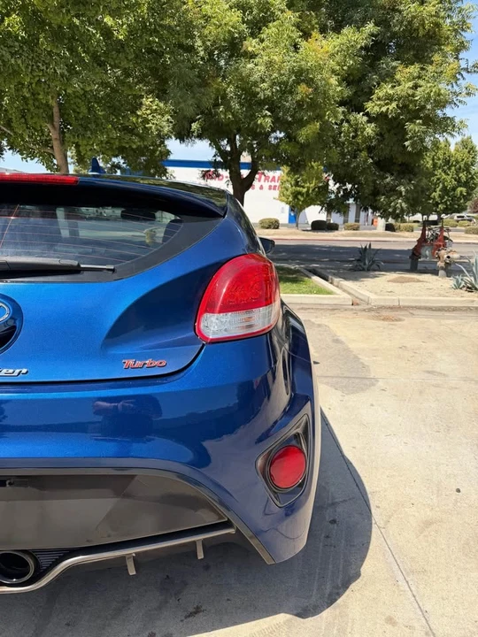 2017 Hyundai Veloster - Image 7 of 20