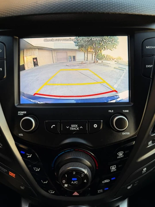 2017 Hyundai Veloster - Image 17 of 20