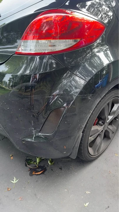 2017 Hyundai Veloster - Image 7 of 12