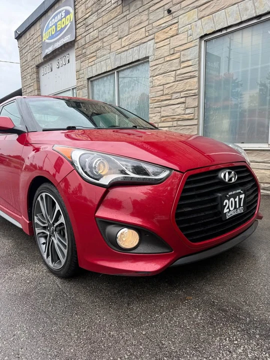 2017 Hyundai Veloster - Image 2 of 18