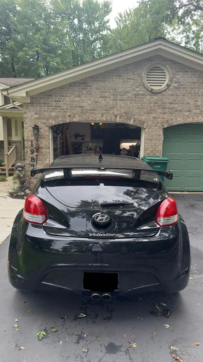2017 Hyundai Veloster - Image 6 of 12