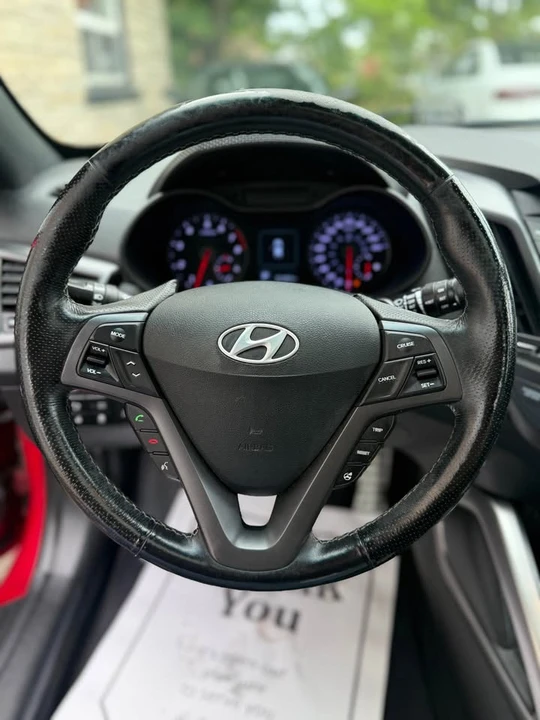 2017 Hyundai Veloster - Image 16 of 18
