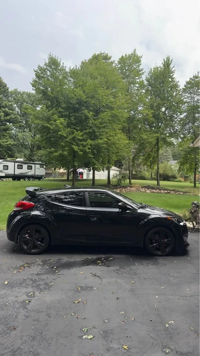 2017 Hyundai Veloster - Image 4 of 12