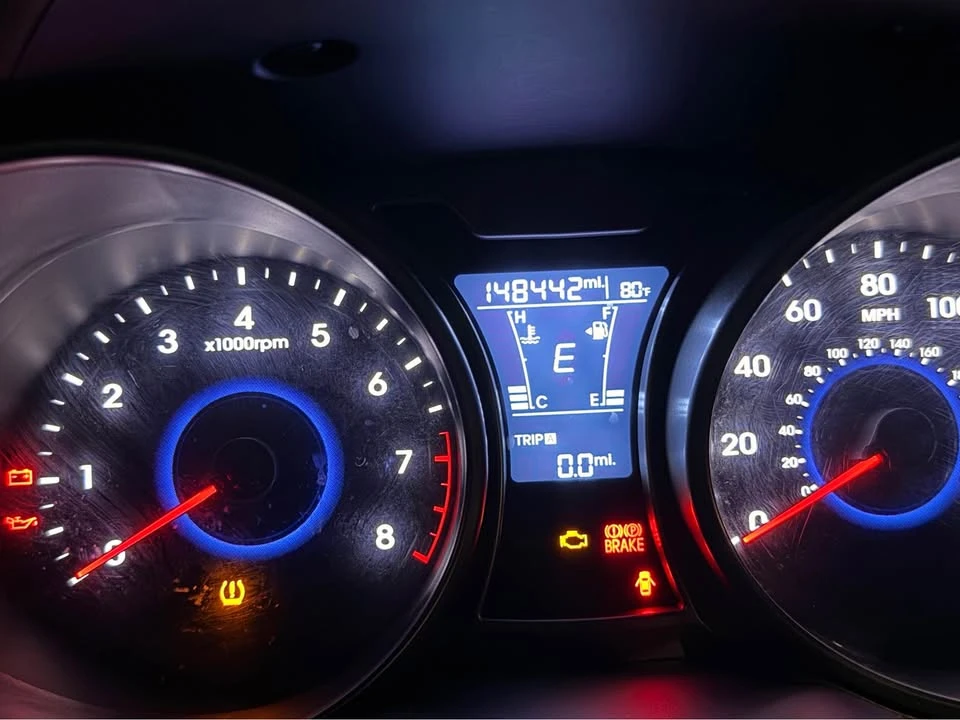 2017 Hyundai Veloster - Image 8 of 9