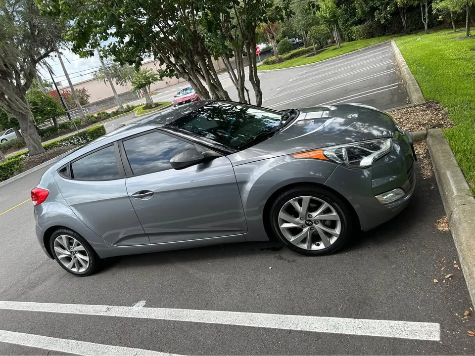 2017 Hyundai Veloster - Image 3 of 6