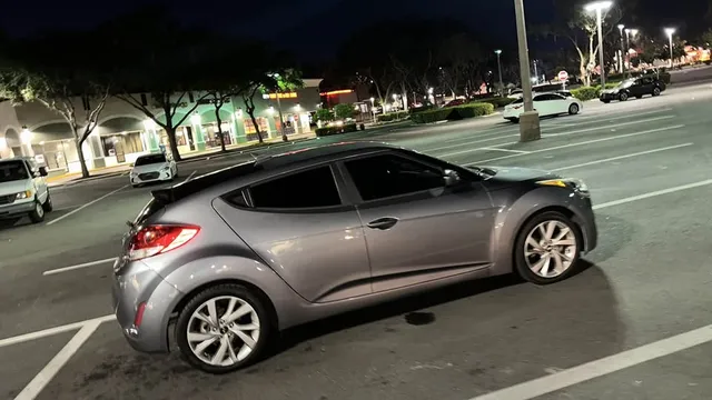 2017 Hyundai Veloster Veloster