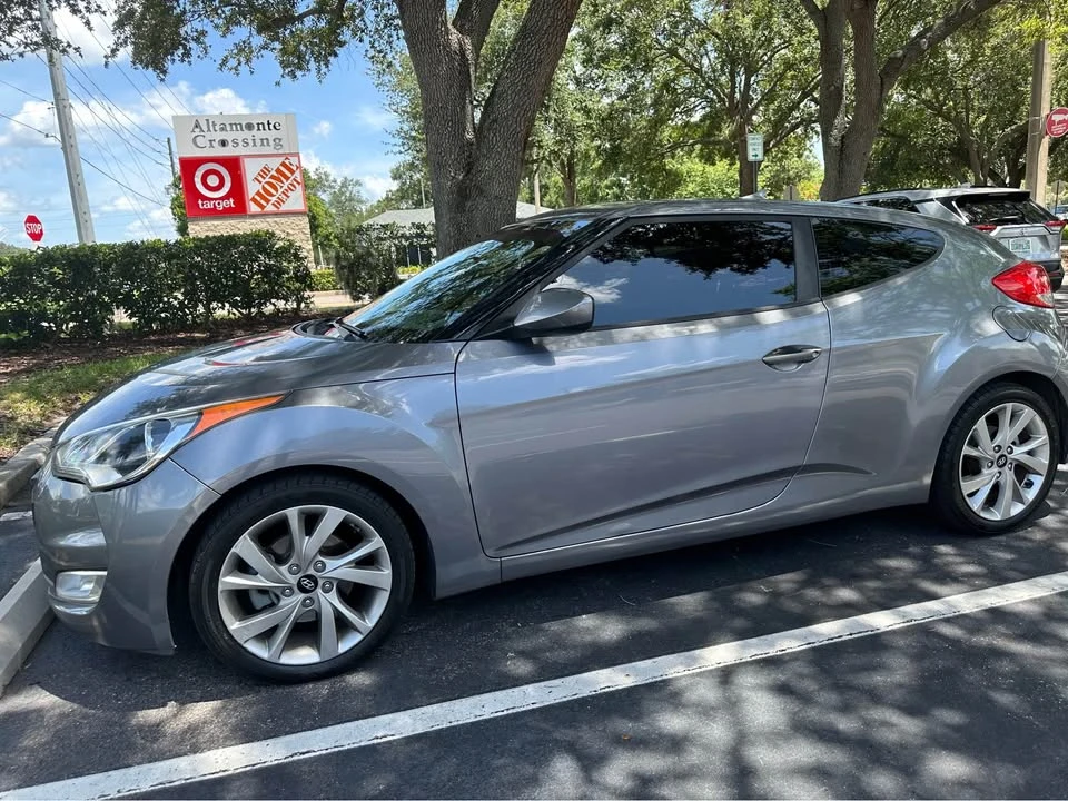 2017 Hyundai Veloster - Image 2 of 6