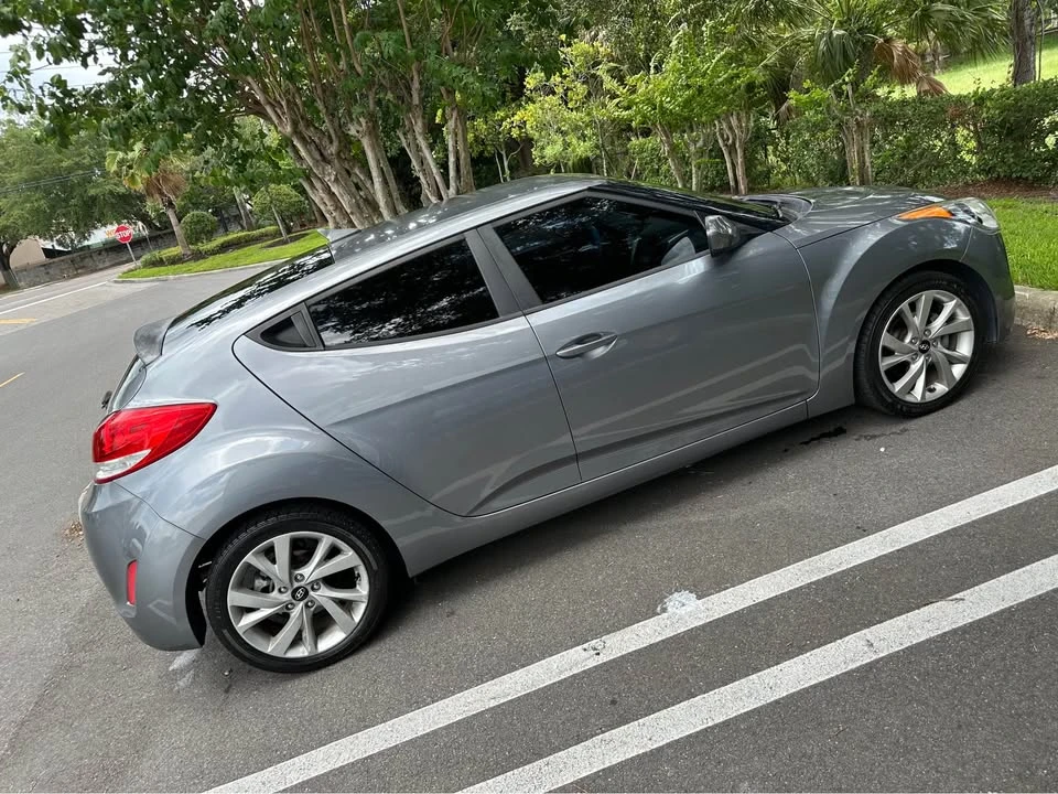 2017 Hyundai Veloster - Image 4 of 6